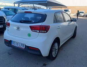 
										KIA RIO 1.2 DPI CONCEPT (84CV) BERLINA CON PORTÓN full									