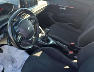 
										PEUGEOT 208 1.5 BLUEHDI 73KW ACTIVE (100CV) BERLINA CON PORTÓN full									