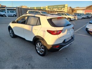 
										KIA STONIC 1.2 DPI CONCEPT (84CV) TODOTERRENO full									