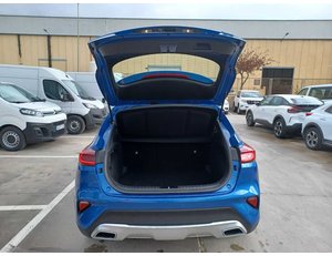 
										KIA XCEED 1.6 MHEV 100KW DRIVE (136CV) TODOTERRENO full									