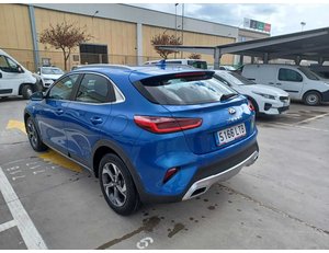 
										KIA XCEED 1.6 MHEV 100KW DRIVE (136CV) TODOTERRENO full									