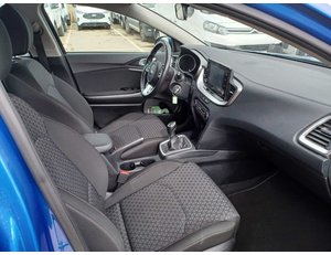 
										KIA XCEED 1.6 MHEV 100KW DRIVE (136CV) TODOTERRENO full									