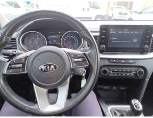 
										KIA XCEED 1.6 MHEV 100KW DRIVE (136CV) TODOTERRENO full									