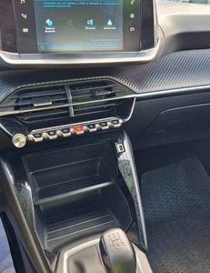 
										PEUGEOT 208 1.2L PURETECH 55KW ACTIVE (75CV) BERLINA CON PORTÓN full									