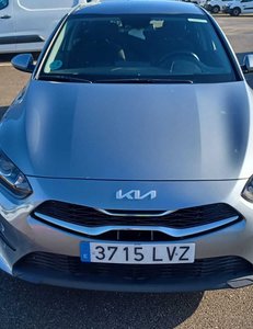 
										KIA CEED 1.0 T-GDI 88KW DRIVE (120CV) BERLINA CON PORTÓN full									
