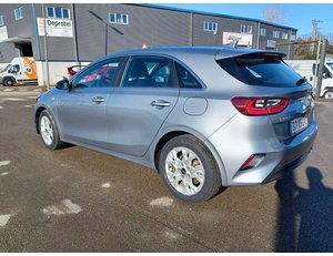 
										KIA CEED 1.0 T-GDI 88KW DRIVE (120CV) BERLINA CON PORTÓN full									