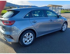 
										KIA CEED 1.0 T-GDI 88KW DRIVE (120CV) BERLINA CON PORTÓN full									