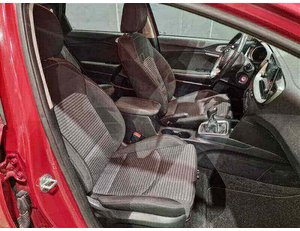 
										KIA CEED 1.0 T-GDI 88KW DRIVE (120CV) BERLINA CON PORTÓN full									