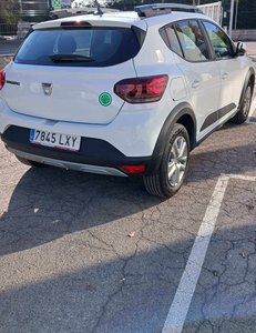 
										DACIA SANDERO 1.0 TCE 90 STEPWAY COMFORT (91CV) BERLINA CON PORTÓN full									