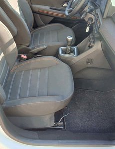 
										DACIA SANDERO 1.0 TCE 90 STEPWAY COMFORT (91CV) BERLINA CON PORTÓN full									