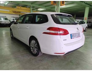 
										PEUGEOT 308 1.5 BLUEHDI 130 ACTIVE SW (130CV) FAMILIAR full									