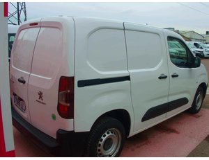 
										PEUGEOT PARTNER 1.5 BLUEHDI 73KW PRO STANDARD (98CV) FURGÓN DERIVADO DE TURISMO full									