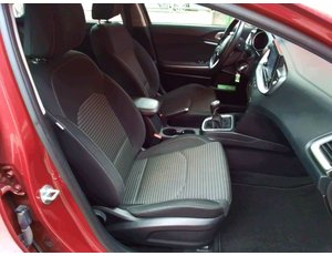 
										KIA CEED 1.0 T-GDI 88KW DRIVE (120CV) BERLINA CON PORTÓN full									