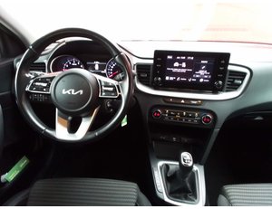 
										KIA CEED 1.0 T-GDI 88KW DRIVE (120CV) BERLINA CON PORTÓN full									