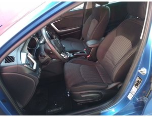 
										KIA CEED 1.0 T-GDI 88KW DRIVE (120CV) BERLINA CON PORTÓN full									