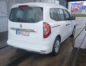 
										RENAULT KANGOO 1.5 BLUE DCI 70KW LIFE EDITION ONE (95CV) MONOVOLUMEN COMPACTO full									