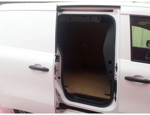 
										NISSAN TOWNSTAR 1.3 TCE 96KW PROFESSIONAL 2-SEATS (130CV) FURGÓN DERIVADO DE TURISMO full									