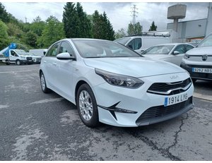 
										KIA CEED 1.0 T-GDI 74KW DRIVE (100CV) BERLINA CON PORTÓN full									