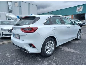 
										KIA CEED 1.0 T-GDI 74KW DRIVE (100CV) BERLINA CON PORTÓN full									