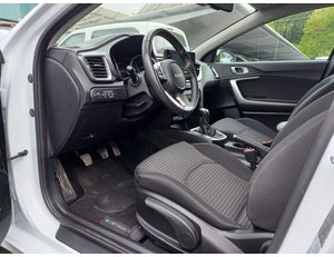 
										KIA CEED 1.0 T-GDI 74KW DRIVE (100CV) BERLINA CON PORTÓN full									