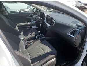 
										KIA CEED 1.0 T-GDI 74KW DRIVE (100CV) BERLINA CON PORTÓN full									