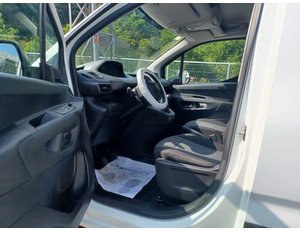 
										PEUGEOT PARTNER 1.5 BLUEHDI 55KW PRO STANDARD (73CV) FURGÓN DERIVADO DE TURISMO full									