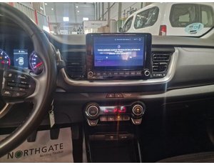
										KIA STONIC 1.2 DPI DRIVE (84CV) TODOTERRENO full									