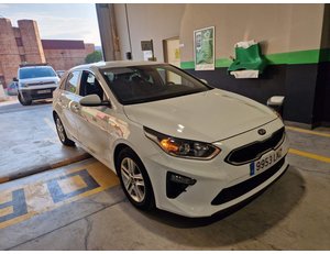 
										KIA CEED 1.0 T-GDI 74KW DRIVE (100CV) BERLINA CON PORTÓN full									