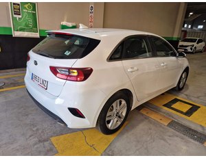 
										KIA CEED 1.0 T-GDI 74KW DRIVE (100CV) BERLINA CON PORTÓN full									
