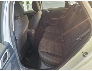 
										KIA CEED 1.0 T-GDI 74KW DRIVE (100CV) BERLINA CON PORTÓN full									