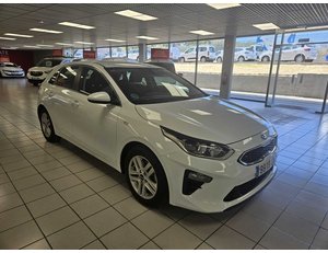 
										KIA CEED 1.0 T-GDI 74KW DRIVE (100CV) BERLINA CON PORTÓN full									