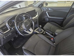 
										KIA CEED 1.0 T-GDI 74KW DRIVE (100CV) BERLINA CON PORTÓN full									