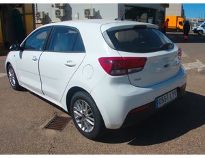 
										KIA RIO 1.2 DPI CONCEPT (84CV) BERLINA CON PORTÓN full									