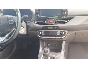 
										HYUNDAI I30 1.5 DPI KLASS SLX (110CV) BERLINA CON PORTÓN full									