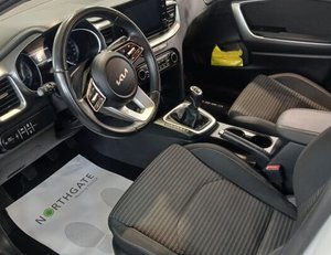 
										KIA CEED 1.0 T-GDI 74KW DRIVE (100CV) BERLINA CON PORTÓN full									