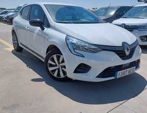 
										RENAULT CLIO 1.0 TCE 67KW EQUILIBRE (90CV) BERLINA CON PORTÓN full									