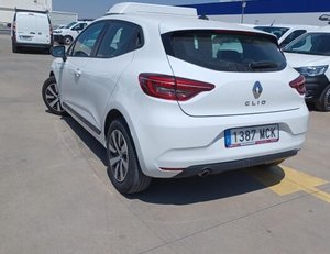 
										RENAULT CLIO 1.0 TCE 67KW EQUILIBRE (90CV) BERLINA CON PORTÓN full									