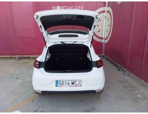 
										RENAULT CLIO 1.0 TCE 67KW EQUILIBRE (90CV) BERLINA CON PORTÓN full									