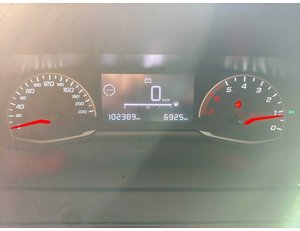 
										PEUGEOT 208 1.5 BLUEHDI 73KW ACTIVE (100CV) BERLINA CON PORTÓN full									