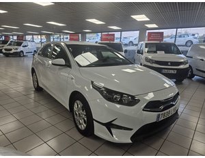 
										KIA CEED 1.0 T-GDI 74KW DRIVE (100CV) BERLINA CON PORTÓN full									