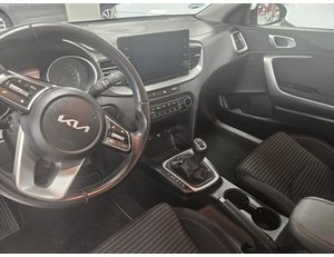 
										KIA CEED 1.0 T-GDI 74KW DRIVE (100CV) BERLINA CON PORTÓN full									