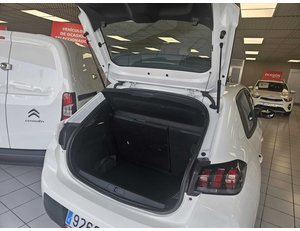 
										PEUGEOT 208 1.5 BLUEHDI 73KW ACTIVE (100CV) BERLINA CON PORTÓN full									