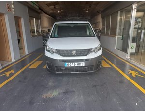 
										PEUGEOT PARTNER 1.5 BLUEHDI 73KW STANDARD (98CV) FURGÓN DERIVADO DE TURISMO full									