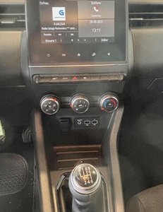 
										RENAULT CLIO 1.0 TCE 67KW EQUILIBRE (90CV) BERLINA CON PORTÓN full									