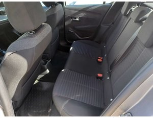 
										PEUGEOT 208 1.5 BLUEHDI 73KW ACTIVE (100CV) BERLINA CON PORTÓN full									