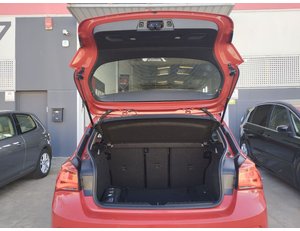 
										BMW SERIE 1 116D full									