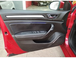 
										RENAULT MEGANE ZEN TCE GPF 103 KW 140CV EDC 18 full									