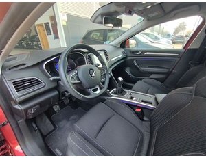 
										RENAULT MEGANE ZEN TCE GPF 103 KW 140CV EDC 18 full									