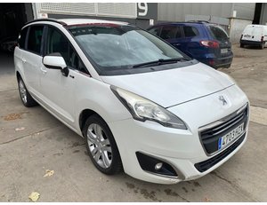 
										PEUGEOT 5008 STYLE 1.6 BLUEHDI 120 FAP full									