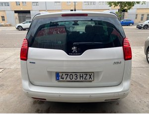 
										PEUGEOT 5008 STYLE 1.6 BLUEHDI 120 FAP full									